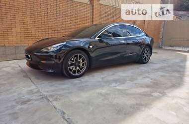 Седан Tesla Model 3 2018 в Днепре