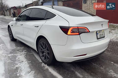 Седан Tesla Model 3 2019 в 