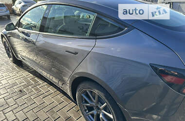 Седан Tesla Model 3 2022 в Виннице