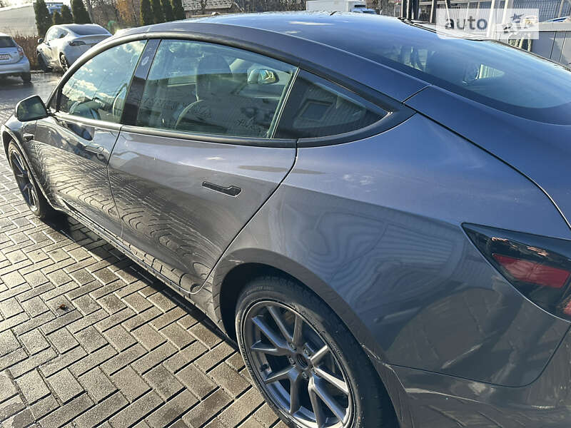 Седан Tesla Model 3 2022 в Вінниці