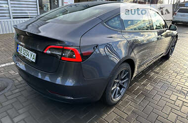 Седан Tesla Model 3 2022 в Виннице