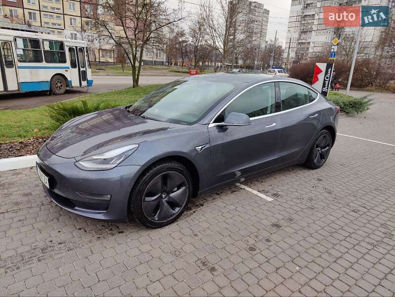 Седан Tesla Model 3 2019 в Днепре