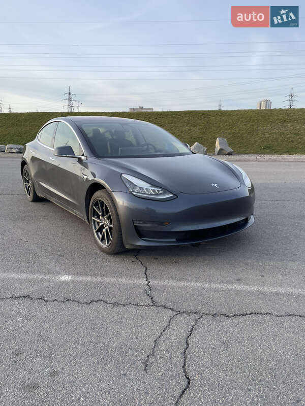 Седан Tesla Model 3 2017 в Днепре