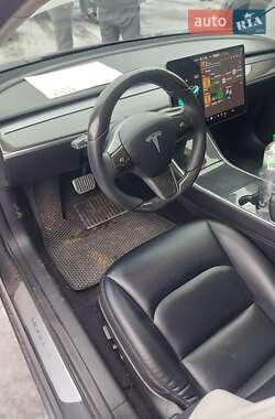 Седан Tesla Model 3 2018 в 