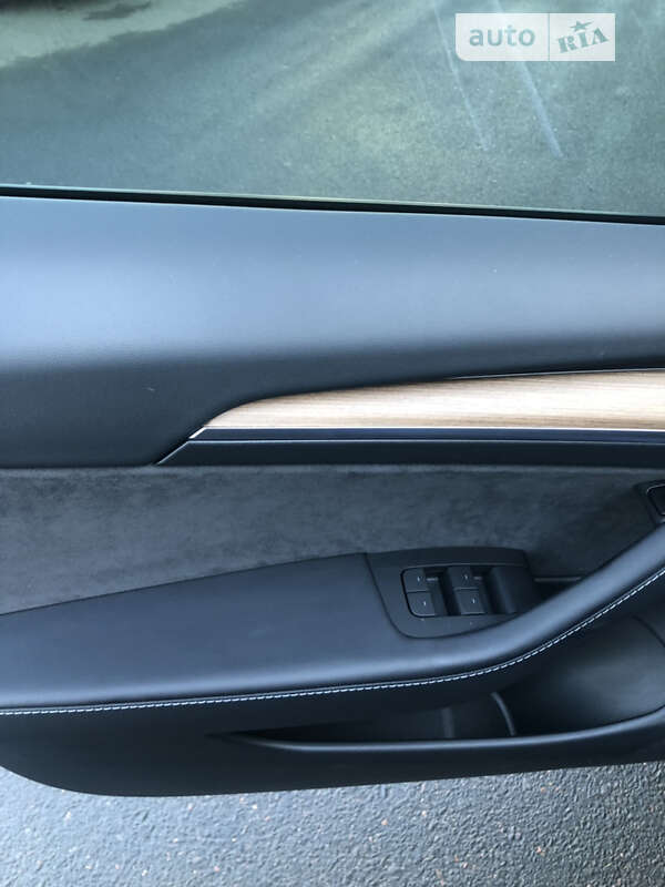 Седан Tesla Model 3 2022 в Одесі фото 24 Седан Tesla Model 3 2022 в Одесі