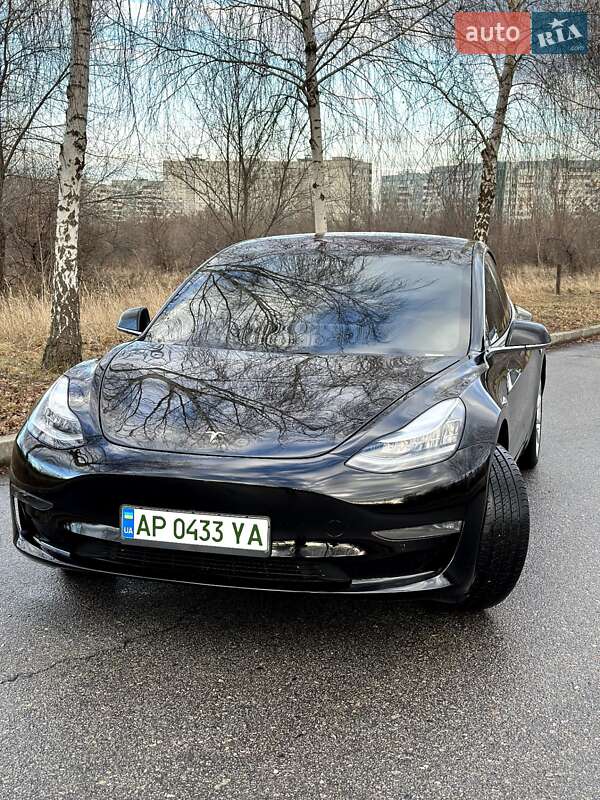Седан Tesla Model 3 2018 в Запоріжжі