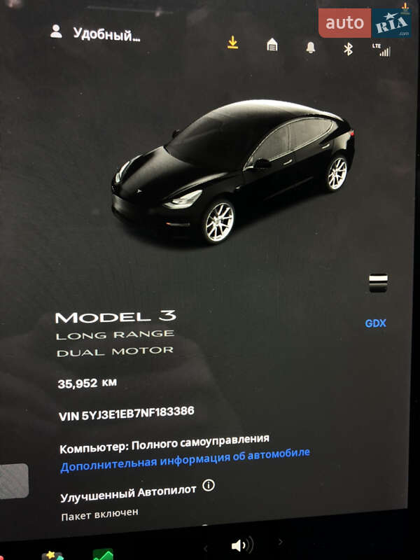 Седан Tesla Model 3 2022 в Киеве