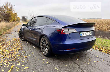 Седан Tesla Model 3 2021 в Києві