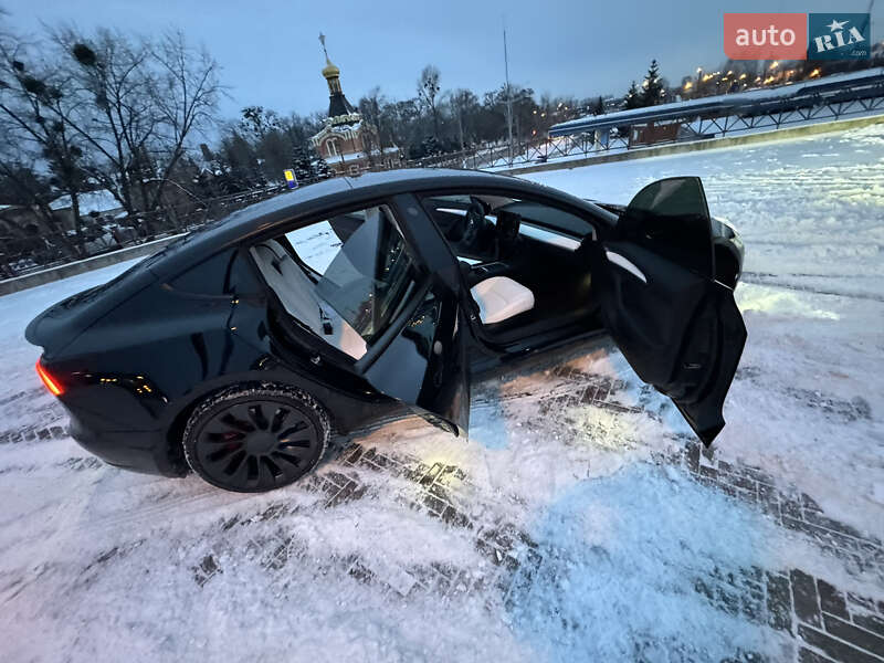 Седан Tesla Model 3 2022 в Києві фото 38 Седан Tesla Model 3 2022 в Києві
