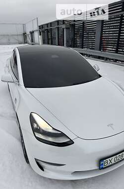 Седан Tesla Model 3 2019 в Киеве