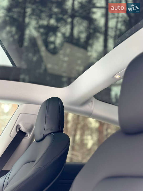 Седан Tesla Model 3 2021 в Киеве фото 7 Седан Tesla Model 3 2021 в Киеве