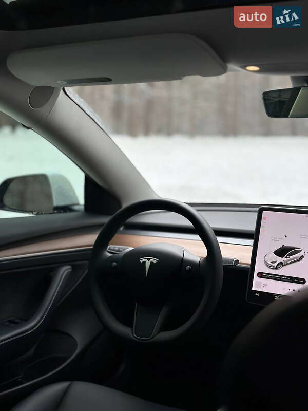Седан Tesla Model 3 2021 в Киеве фото 13 Седан Tesla Model 3 2021 в Киеве