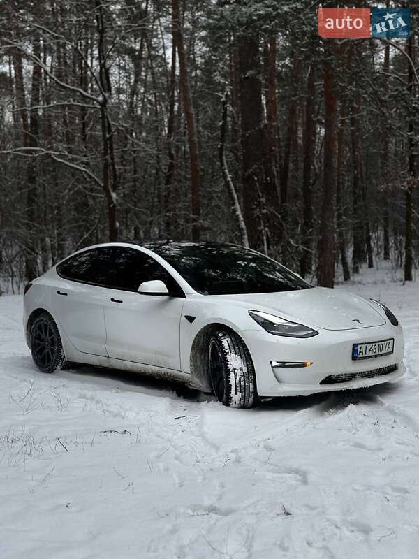 Седан Tesla Model 3 2021 в Киеве фото 2 Седан Tesla Model 3 2021 в Киеве