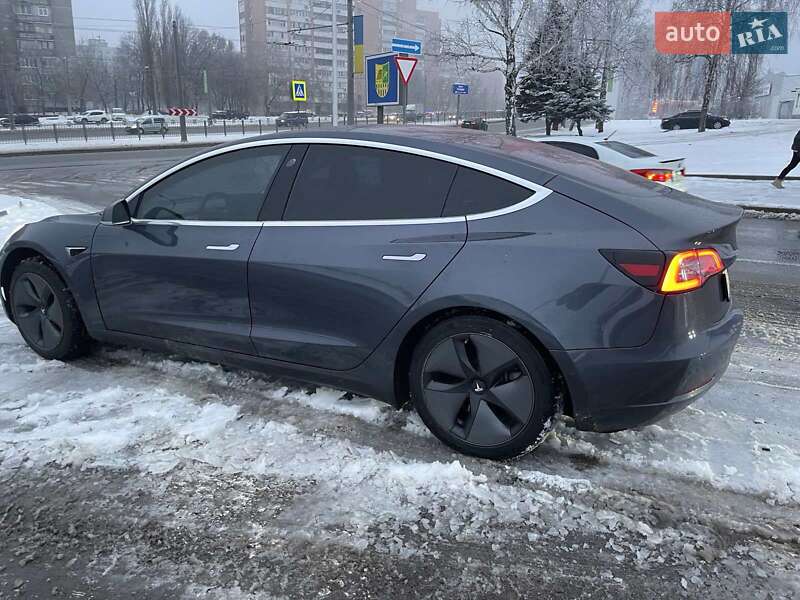 Седан Tesla Model 3 2018 в Харькове