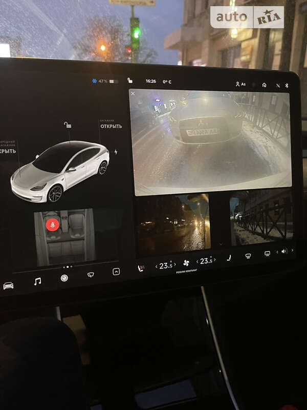 Седан Tesla Model 3 2019 в Києві