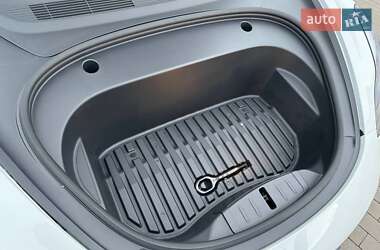 Седан Tesla Model 3 2023 в Одессе фото 39 Седан Tesla Model 3 2023 в Одессе