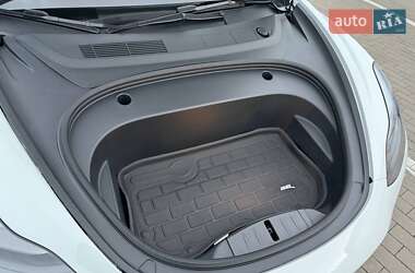 Седан Tesla Model 3 2023 в Одессе фото 38 Седан Tesla Model 3 2023 в Одессе