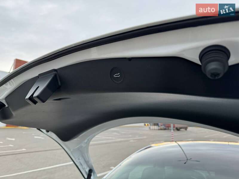 Седан Tesla Model 3 2023 в Одессе фото 37 Седан Tesla Model 3 2023 в Одессе