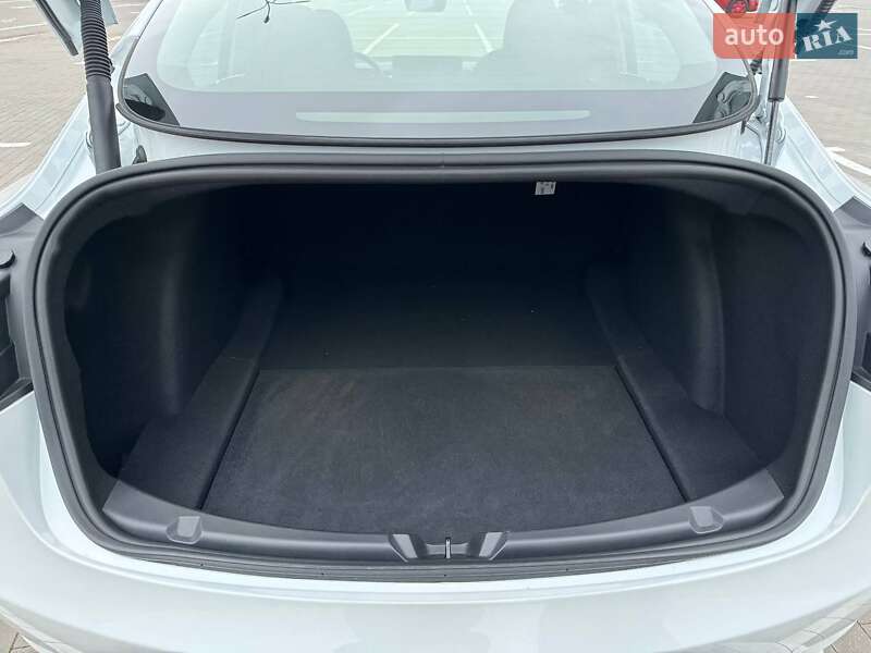Седан Tesla Model 3 2023 в Одессе фото 35 Седан Tesla Model 3 2023 в Одессе