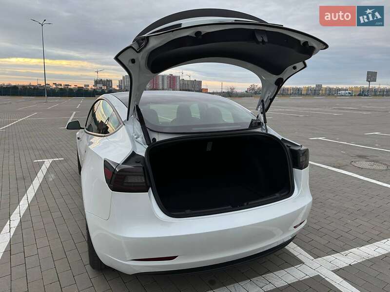 Седан Tesla Model 3 2023 в Одессе фото 34 Седан Tesla Model 3 2023 в Одессе
