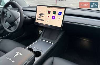Седан Tesla Model 3 2023 в Одессе фото 32 Седан Tesla Model 3 2023 в Одессе