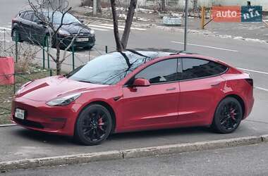 Седан Tesla Model 3 2022 в Киеве