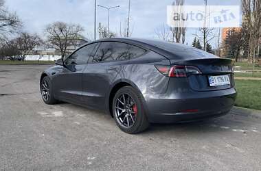 Седан Tesla Model 3 2022 в Кременчуге