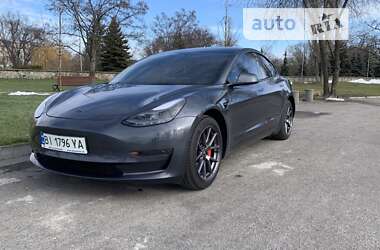 Tesla Model 3 2022