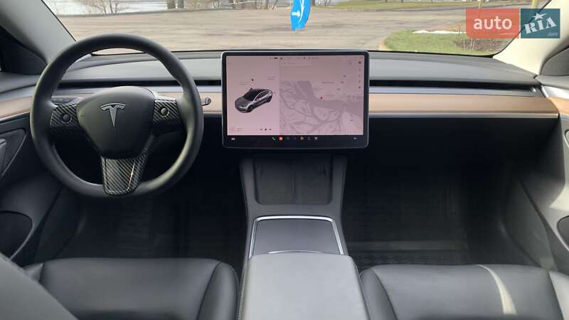 Седан Tesla Model 3 2022 в Кременчуге