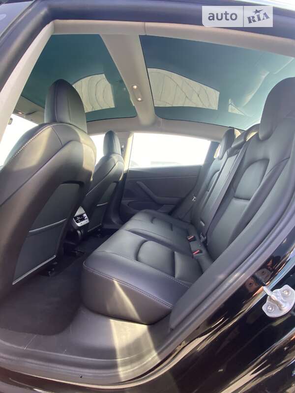 Седан Tesla Model 3 2019 в Одесі фото 48 Седан Tesla Model 3 2019 в Одесі