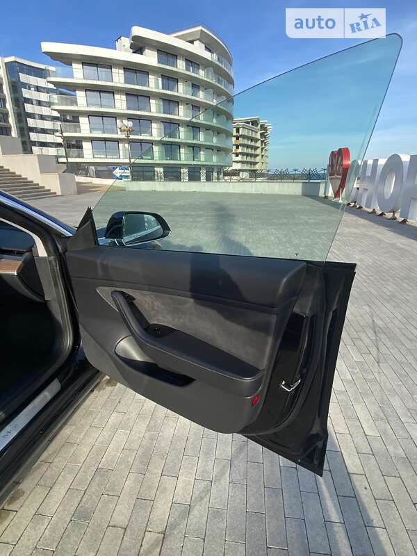 Седан Tesla Model 3 2019 в Одесі фото 57 Седан Tesla Model 3 2019 в Одесі