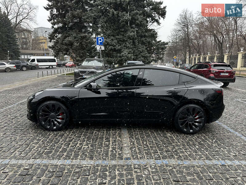 Седан Tesla Model 3 2021 в Днепре