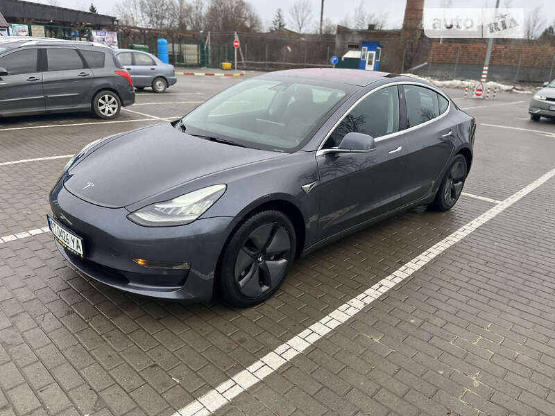 Седан Tesla Model 3 2019 в Коломые