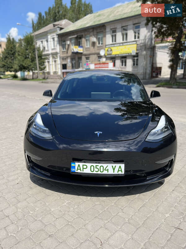 Седан Tesla Model 3 2018 в Запорожье