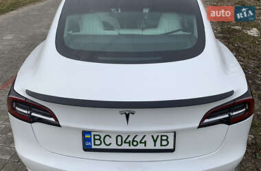 Седан Tesla Model 3 2019 в Львове