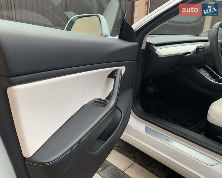 Седан Tesla Model 3 2019 в Львові фото 8 Седан Tesla Model 3 2019 в Львові