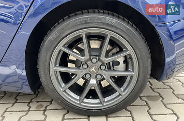 Седан Tesla Model 3 2021 в Ивано-Франковске