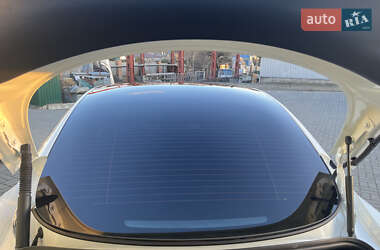 Седан Tesla Model 3 2021 в Луцке