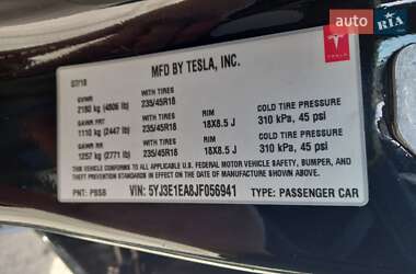 Седан Tesla Model 3 2018 в Дніпрі