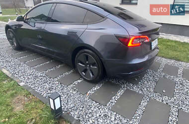 Седан Tesla Model 3 2021 в Ужгороде
