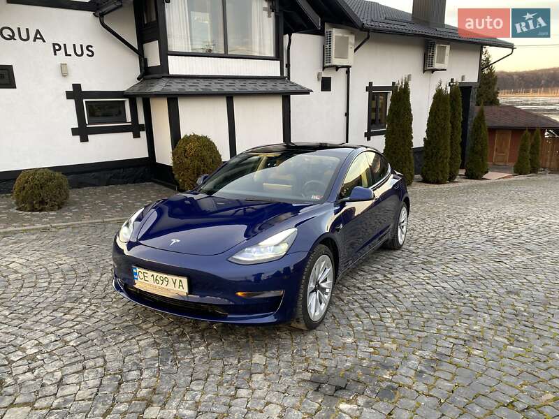 Tesla Model 3 2023