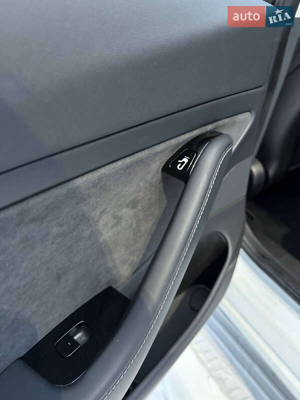 Седан Tesla Model 3 2020 в Києві фото 14 Седан Tesla Model 3 2020 в Києві