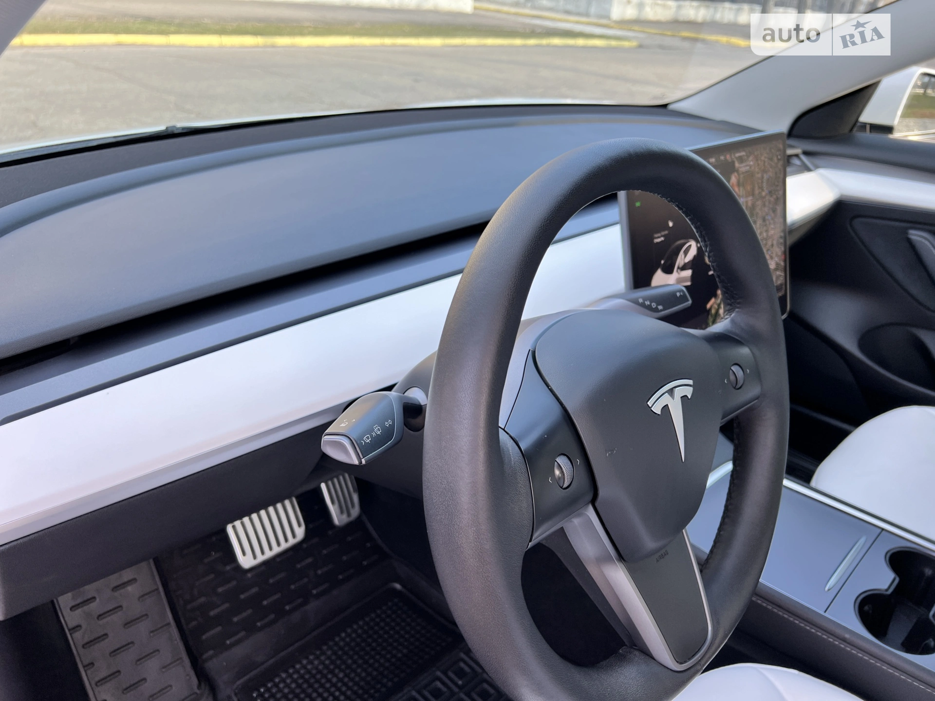 2022 Tesla Model 3 - мініатюра 16
