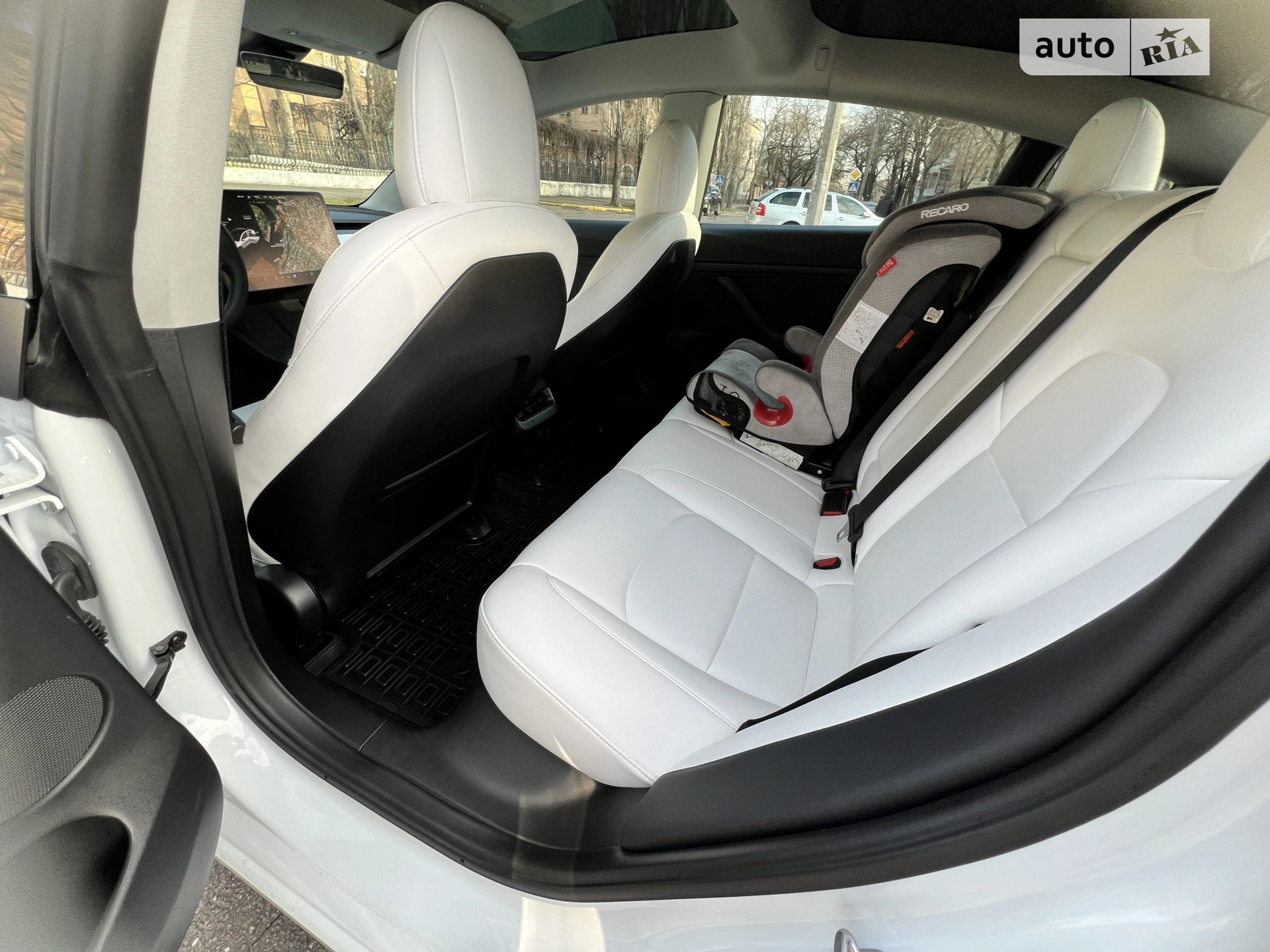 2022 Tesla Model 3 - мініатюра 19