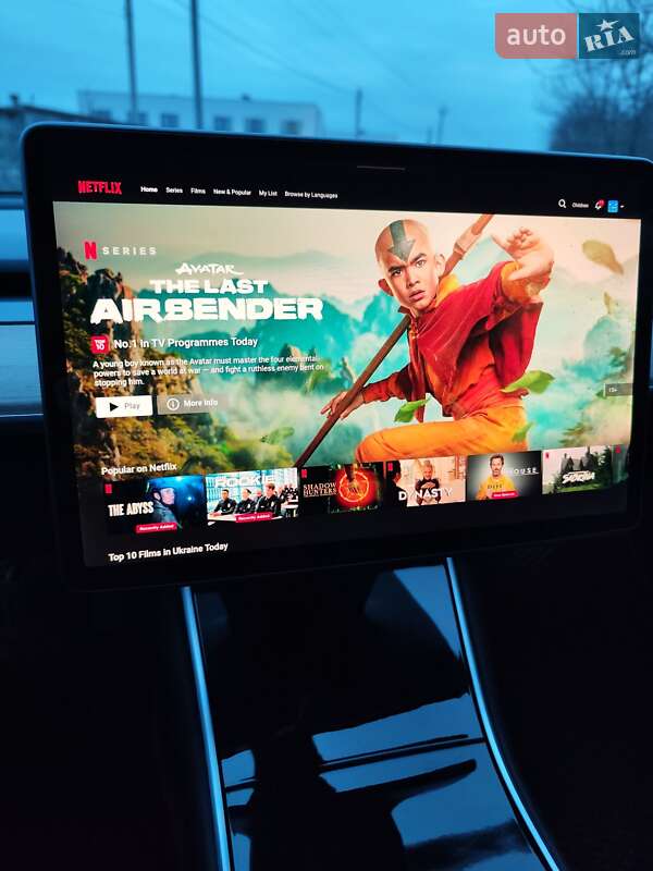 Седан Tesla Model 3 2018 в Борисполі фото 16 Седан Tesla Model 3 2018 в Борисполі