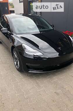 Седан Tesla Model 3 2020 в Виннице