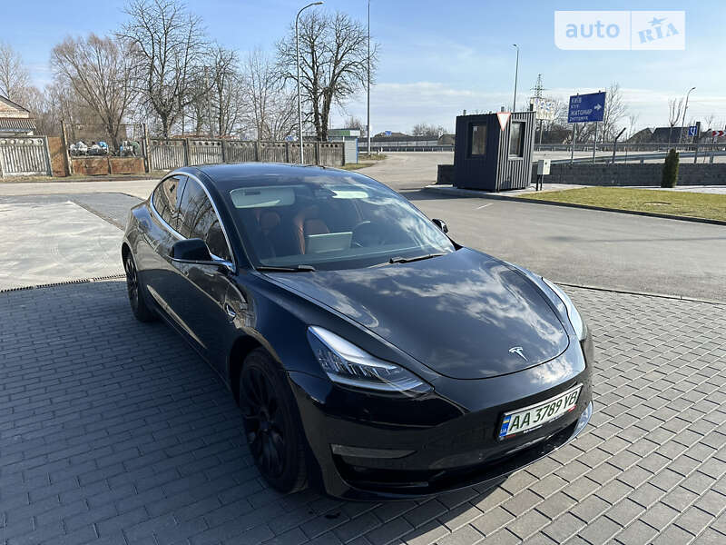 Седан Tesla Model 3 2019 в Хмельницькому
