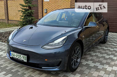 Tesla Model 3 2019