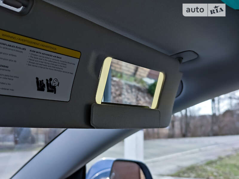 Седан Tesla Model 3 2019 в Киеве