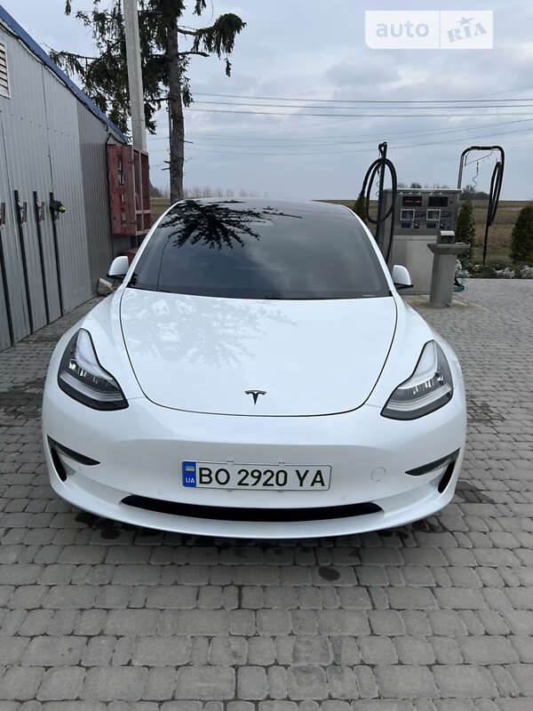 Седан Tesla Model 3 2019 в Борщеве